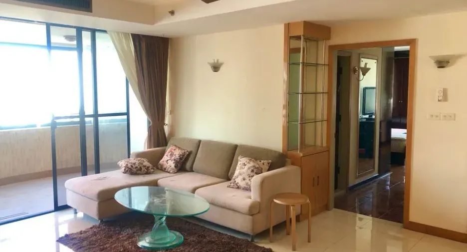 For rent 2 bedrooms condo in Khlong Toei, Bangkok