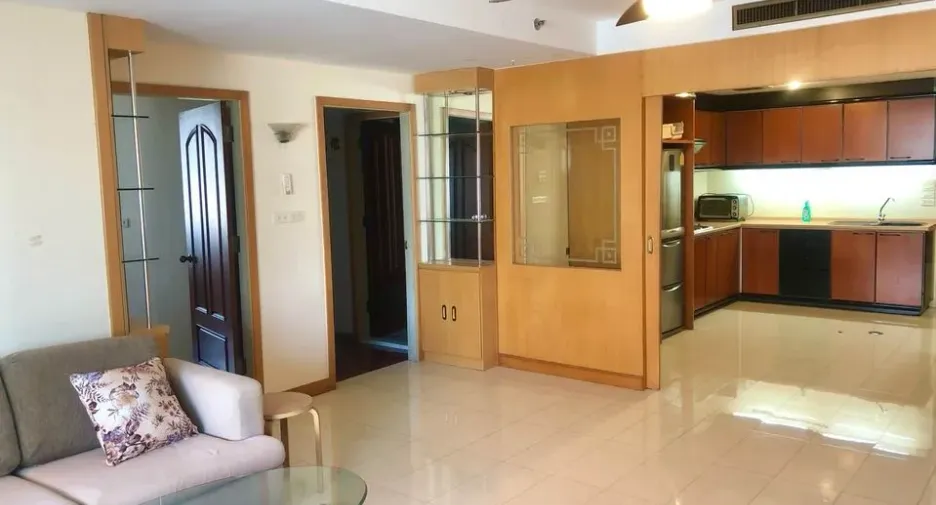 For rent 2 bedrooms condo in Khlong Toei, Bangkok