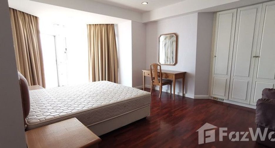 Condo en alquiler de 4 habitaciones en Watthana, Bangkok