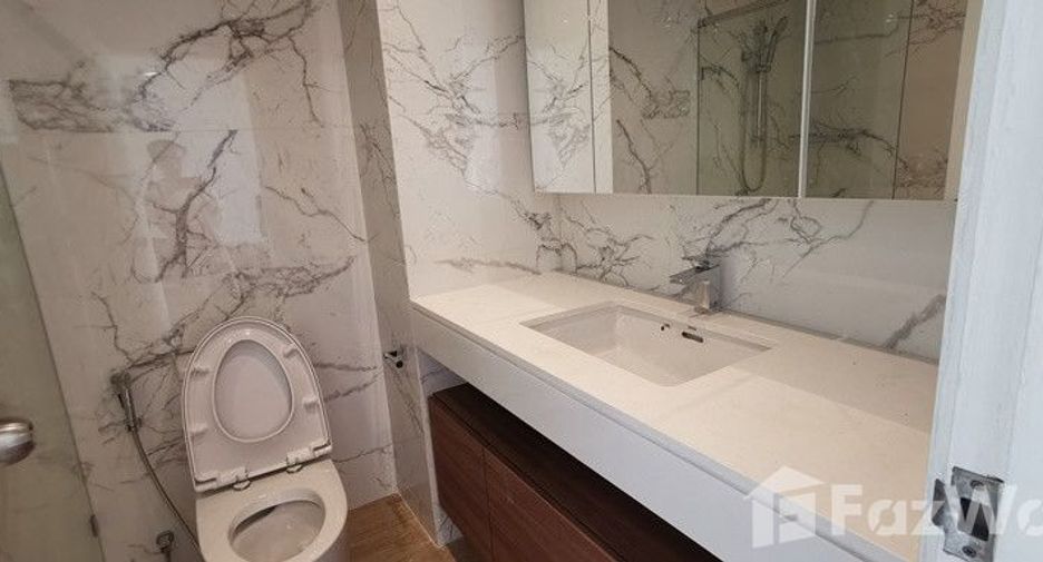 Condo en alquiler de 4 habitaciones en Watthana, Bangkok