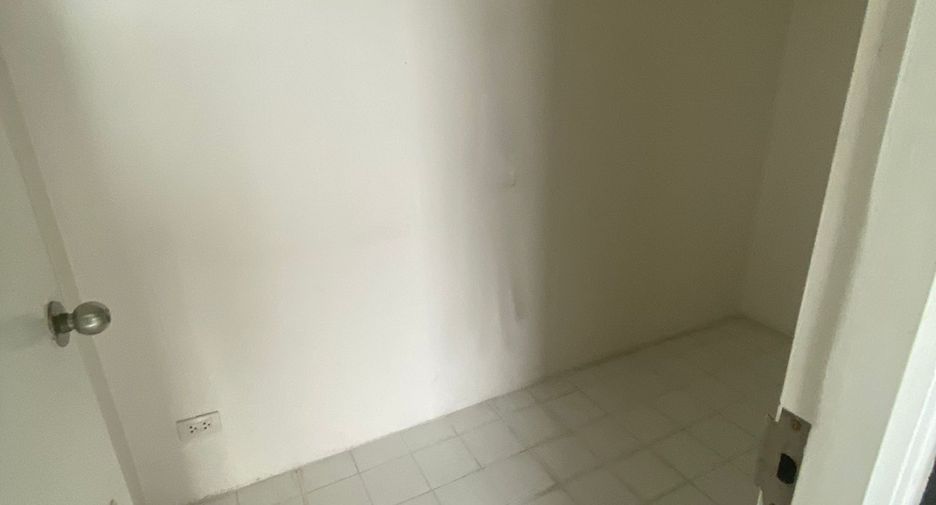 Apartamento en alquiler de 4 habitaciones en Watthana, Bangkok