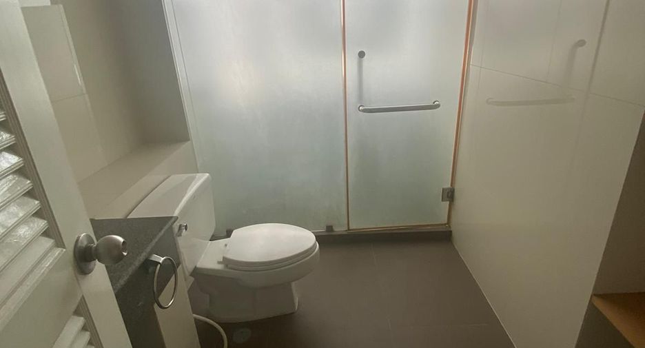 Apartamento en alquiler de 4 habitaciones en Watthana, Bangkok