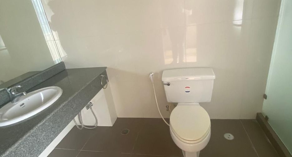 Apartamento en alquiler de 4 habitaciones en Watthana, Bangkok