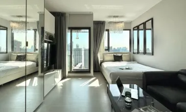 Wohnung zur Miete mit Studio in Huai Khwang, Bangkok