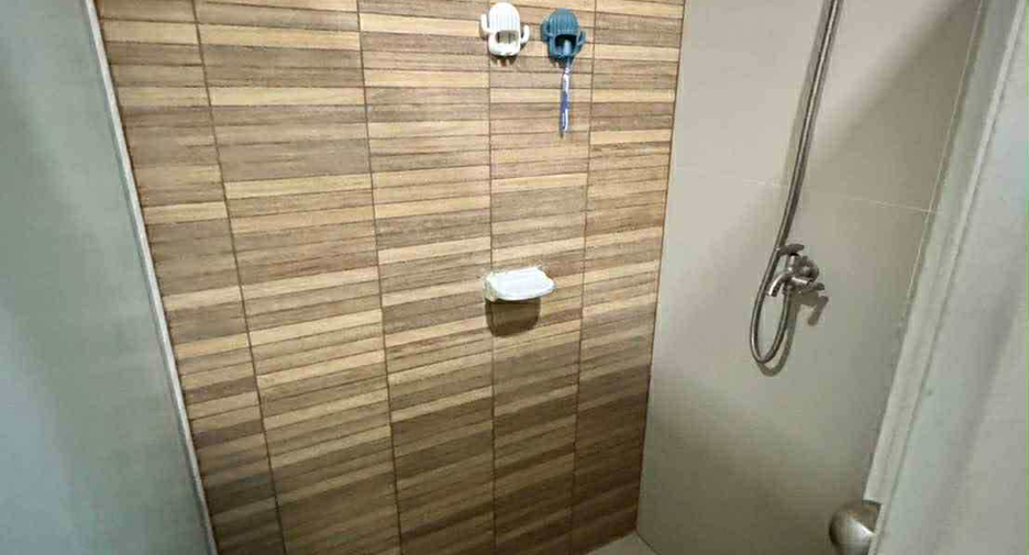 For rent 3 bedrooms townhouse in Suan Luang, Bangkok