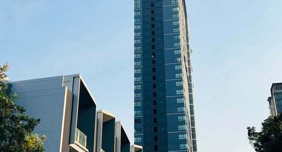 For rent studio condo in Huai Khwang, Bangkok