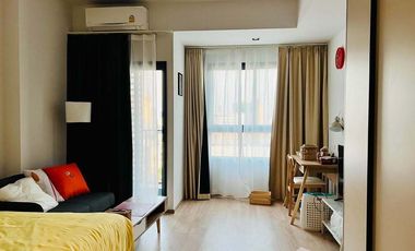 À louer studio condo à Huai Khwang, Bangkok