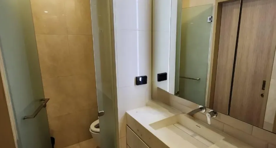 Condo en alquiler de 2 habitaciones en Khlong Toei, Bangkok