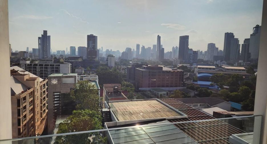 Condo en alquiler de 2 habitaciones en Khlong Toei, Bangkok
