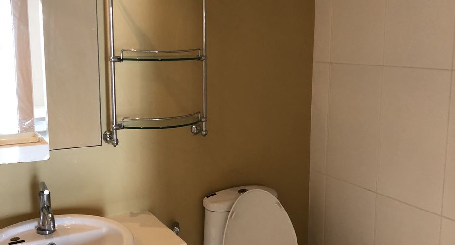 Wohnung zur Miete mit 1 Zimmer in Phra Khanong, Bangkok