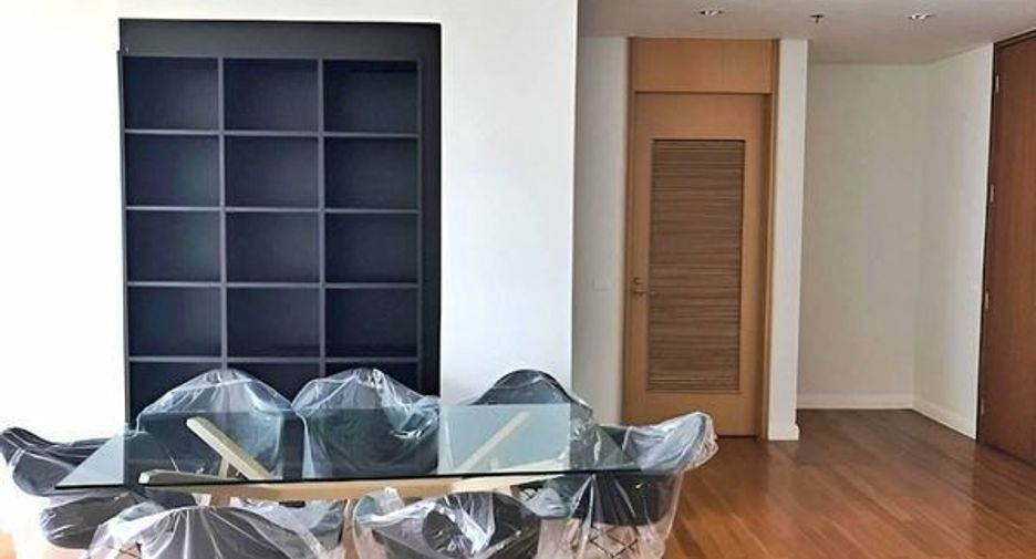 ให้เช่า 3 ห้องนอน คอนโด ใน สาทร, กรุงเทพฯ