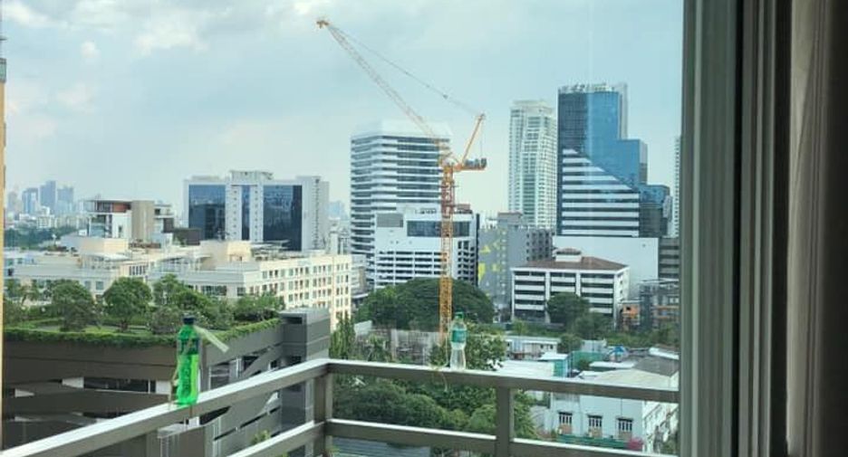For rent 3 bedrooms condo in Khlong Toei, Bangkok