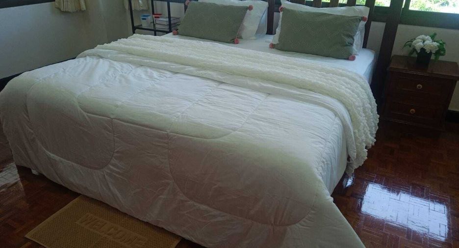 For rent 3 bedrooms apartment in Watthana, Bangkok