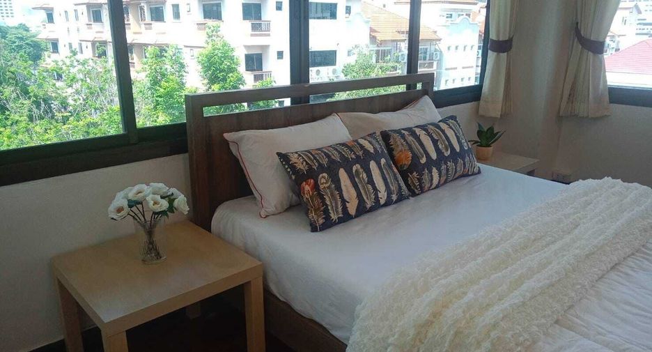 For rent 3 bedrooms apartment in Watthana, Bangkok