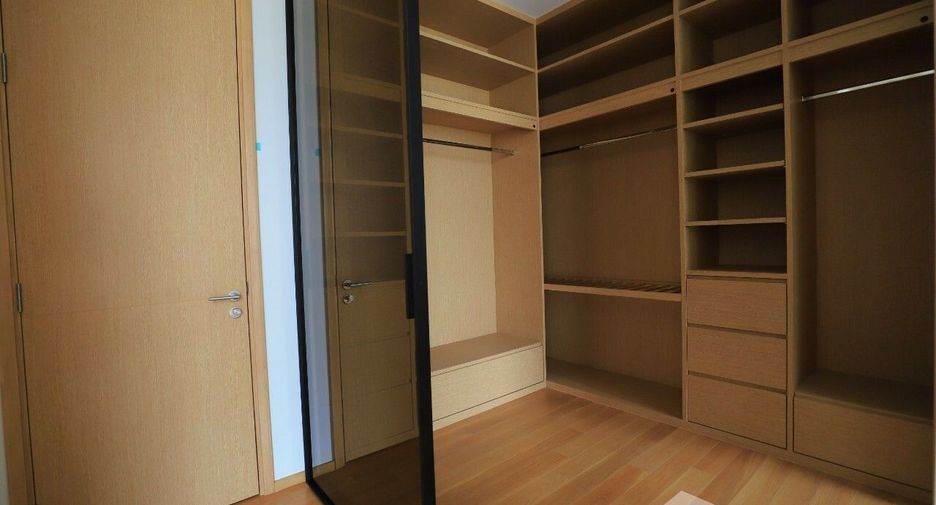 Wohnung zur Miete mit 3 Zimmer in Khlong Toei, Bangkok