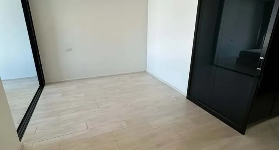 For rent 2 bedrooms condo in Pathum Wan, Bangkok