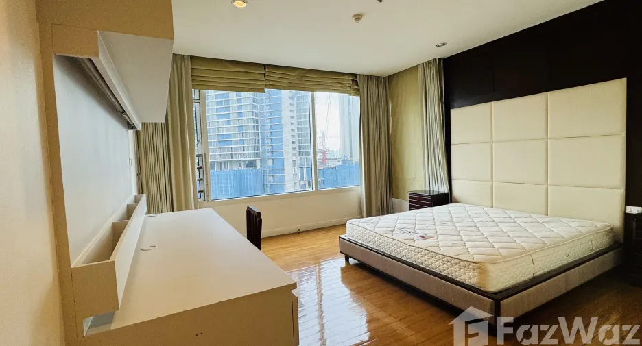 ให้เช่า 3 ห้องนอน คอนโด ใน สาทร, กรุงเทพฯ