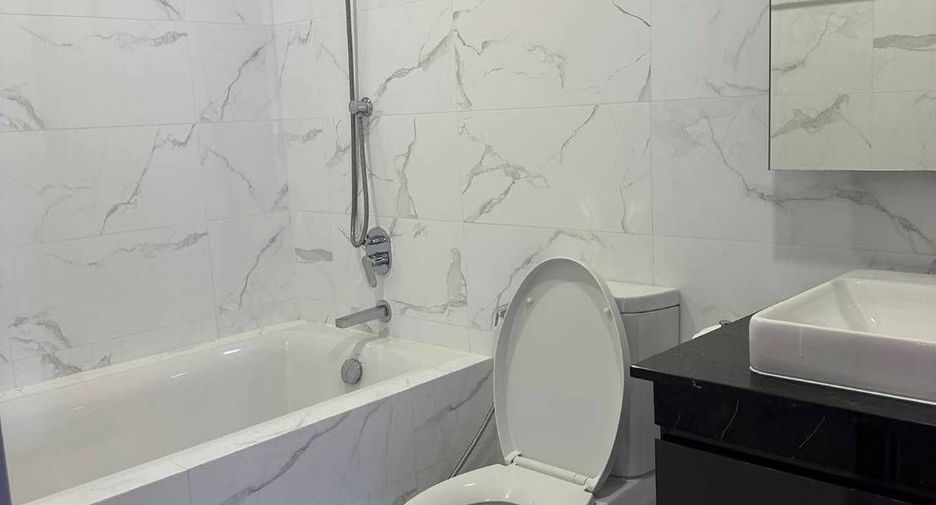 For rent 1 bed condo in Watthana, Bangkok
