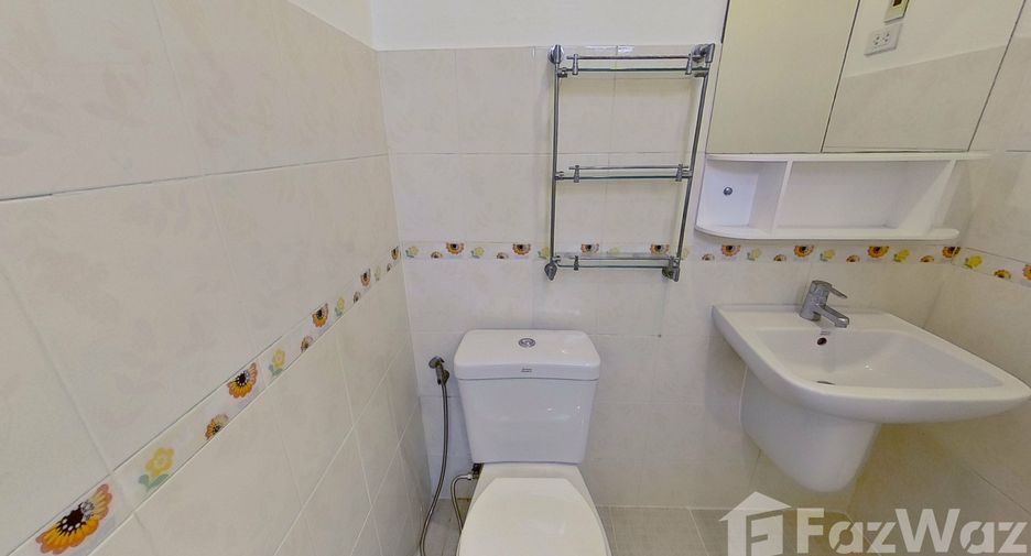 Condo en alquiler de 3 habitaciones en Khlong Toei, Bangkok
