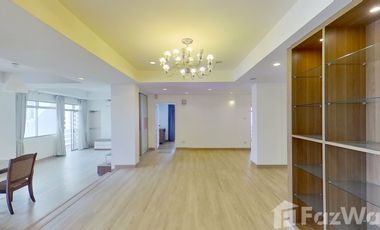 For rent 3 bedrooms condo in Khlong Toei, Bangkok