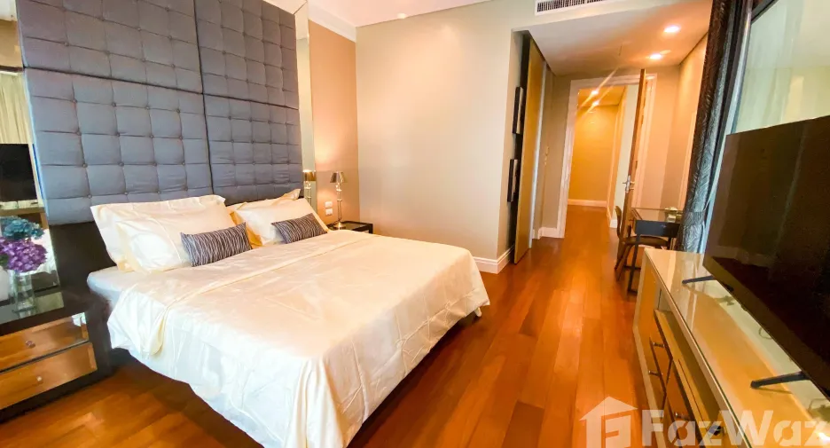 À louer 3 chambres condo à Khlong Toei, Bangkok