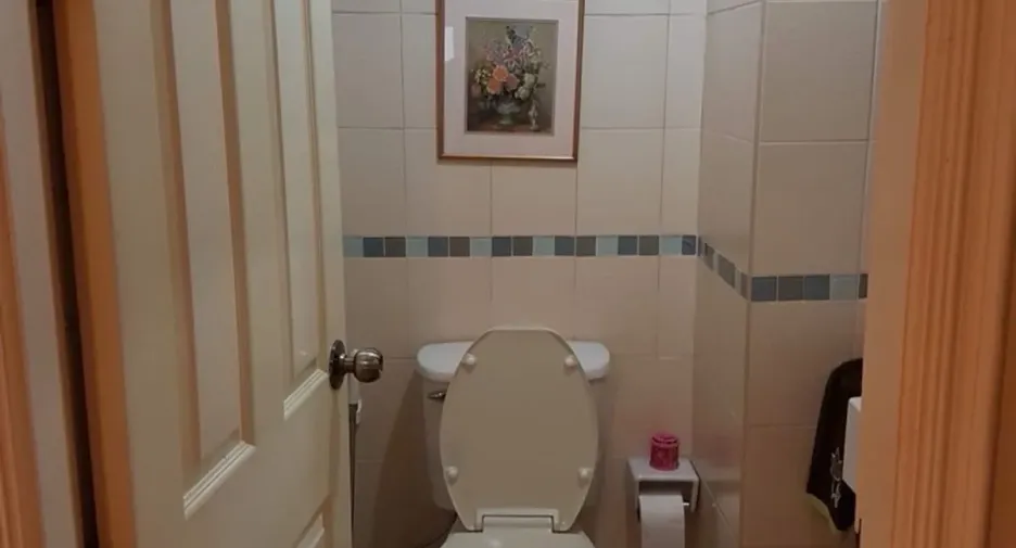 For rent 2 bedrooms condo in Huai Khwang, Bangkok