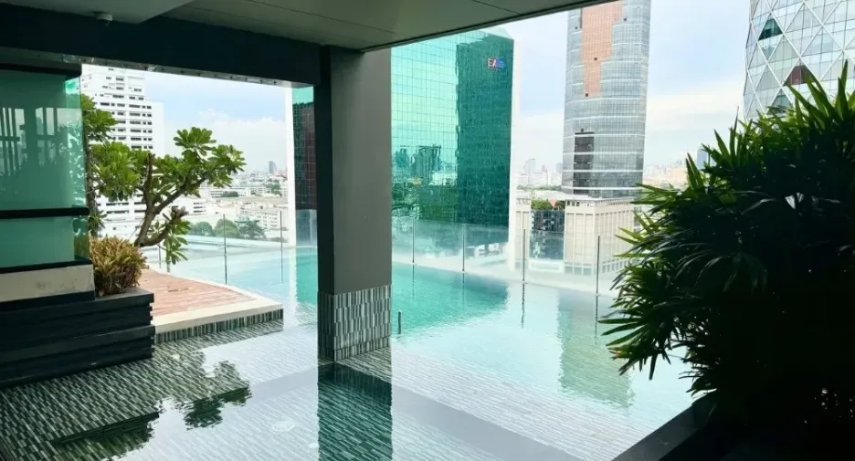 For rent 1 bed condo in Phaya Thai, Bangkok