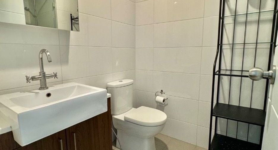 For rent 1 bed condo in Phaya Thai, Bangkok
