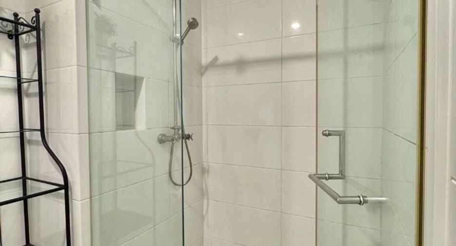 For rent 1 bed condo in Phaya Thai, Bangkok