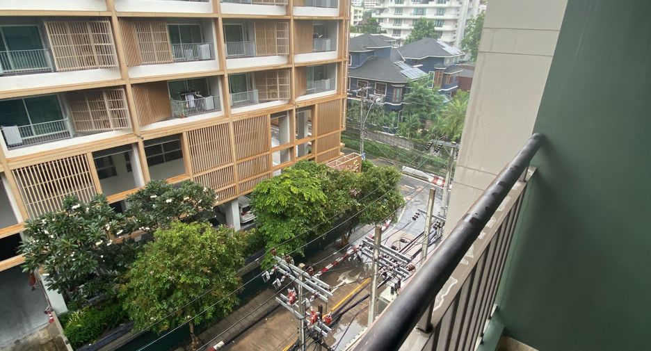 For rent 1 bed condo in Watthana, Bangkok