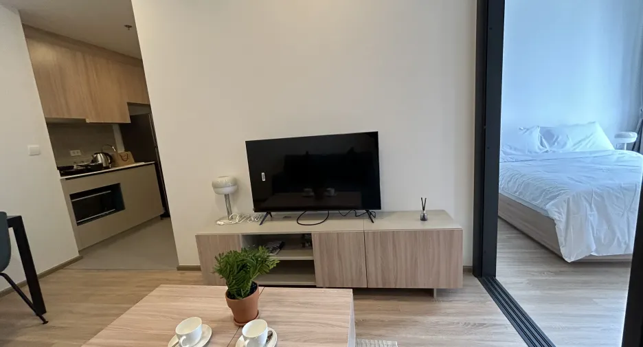 For rent 1 bed condo in Ratchathewi, Bangkok