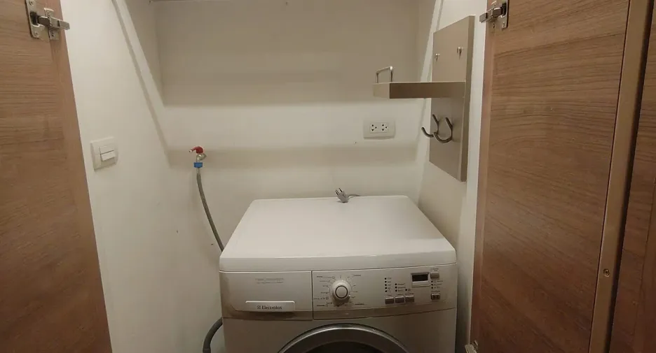 For rent 1 bed condo in Phaya Thai, Bangkok