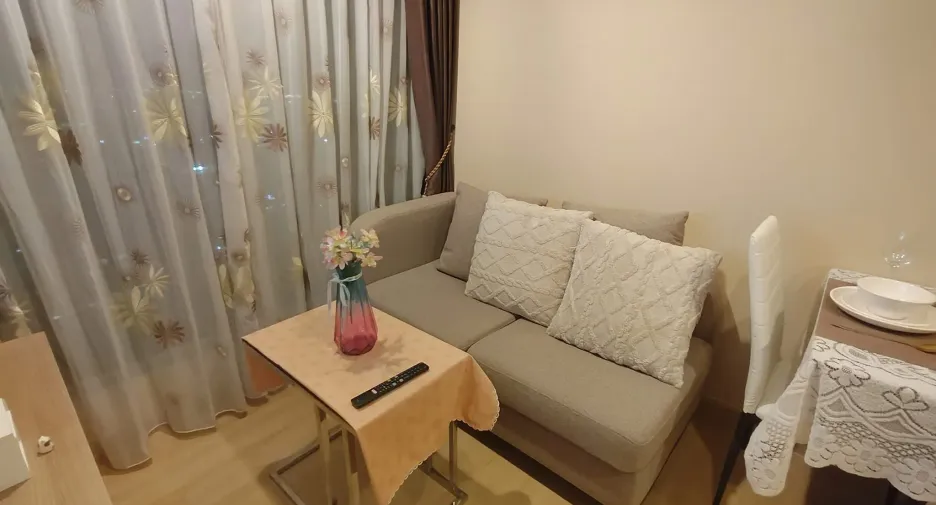 For rent 1 bed condo in Phaya Thai, Bangkok