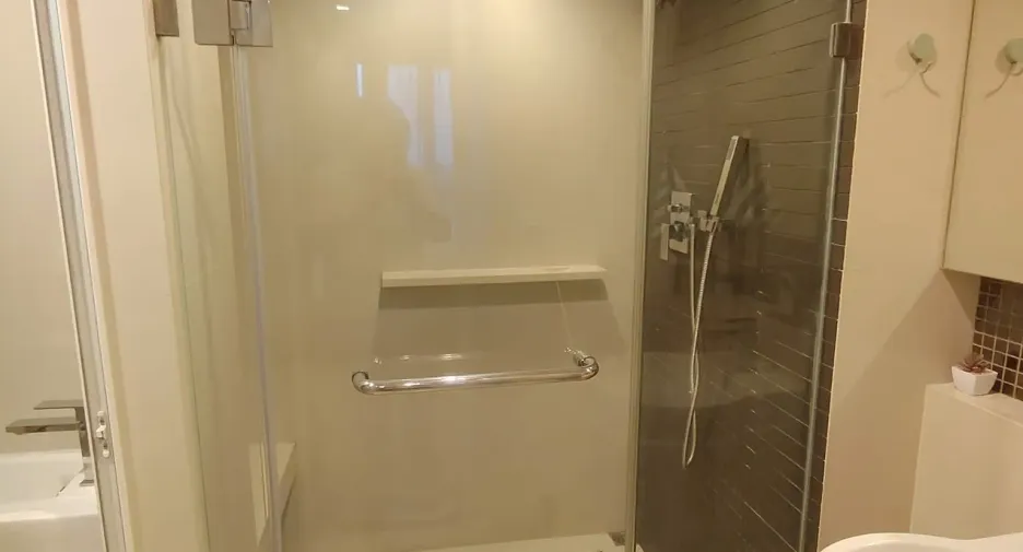 For rent 1 bed condo in Phaya Thai, Bangkok