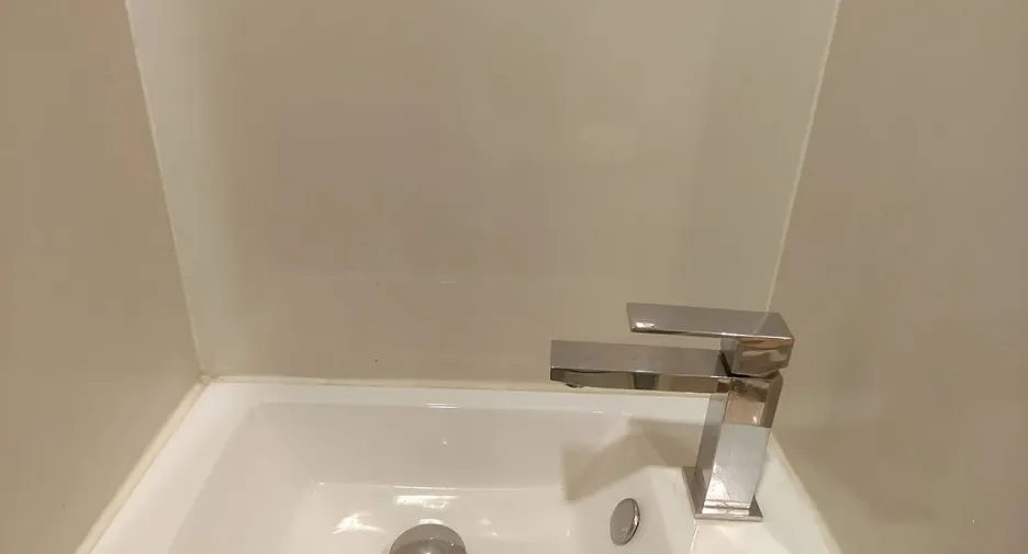 For rent 1 bed condo in Phaya Thai, Bangkok
