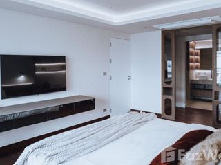 For rent 2 bedrooms condo in Yan Nawa, Bangkok
