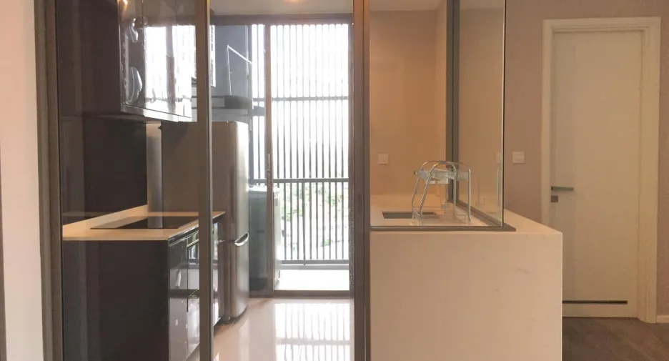 For rent 2 bedrooms condo in Khlong Toei, Bangkok
