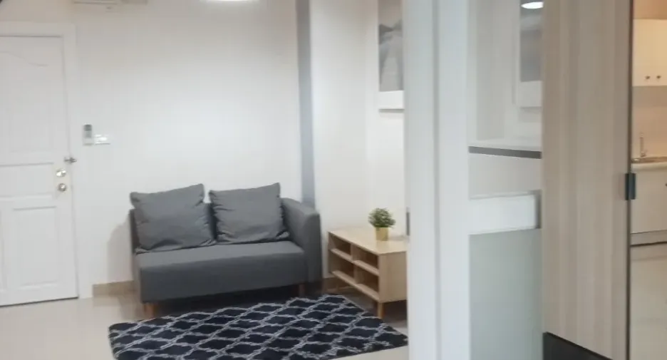For rent studio condo in Huai Khwang, Bangkok