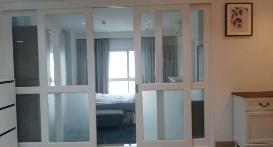 For rent studio condo in Huai Khwang, Bangkok