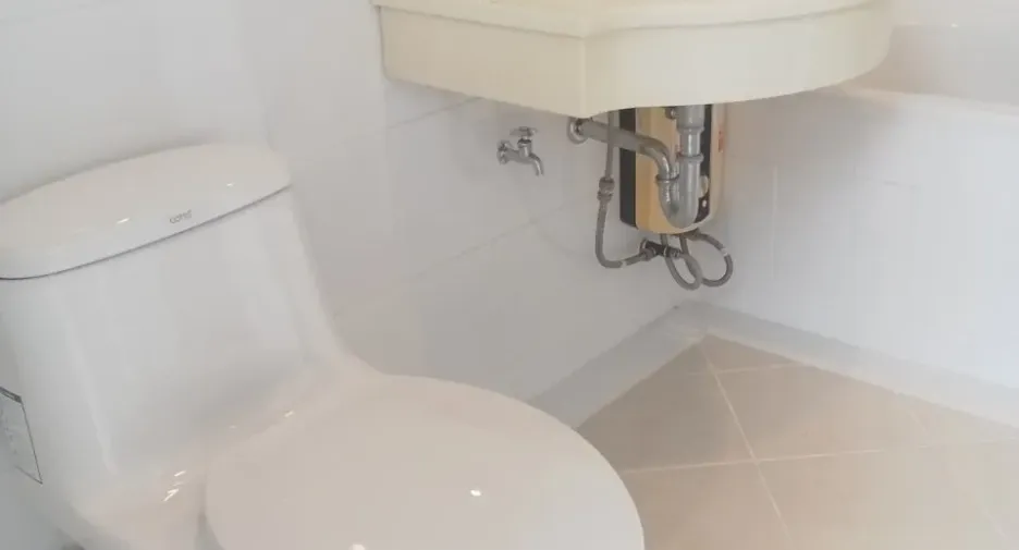 For rent studio condo in Huai Khwang, Bangkok