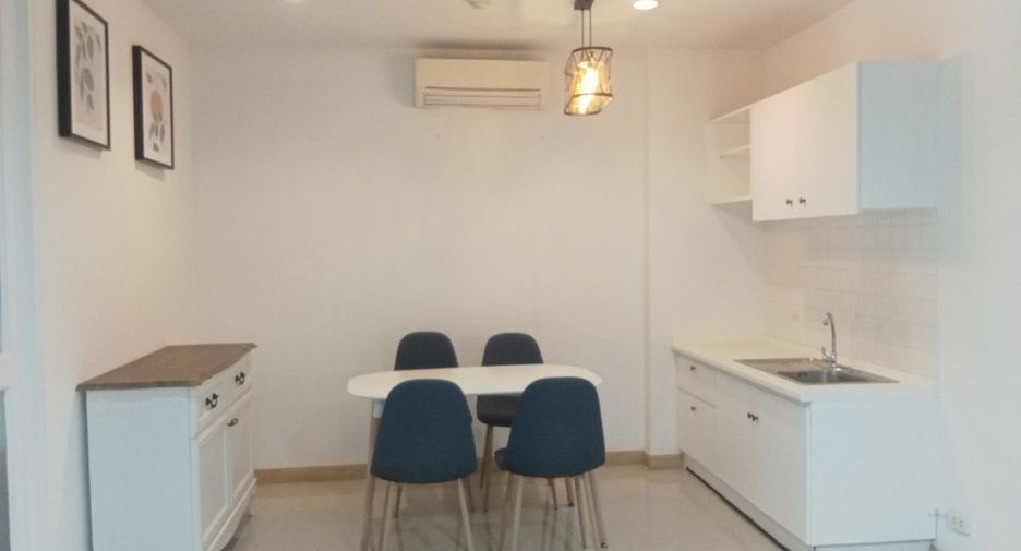 For rent studio condo in Huai Khwang, Bangkok