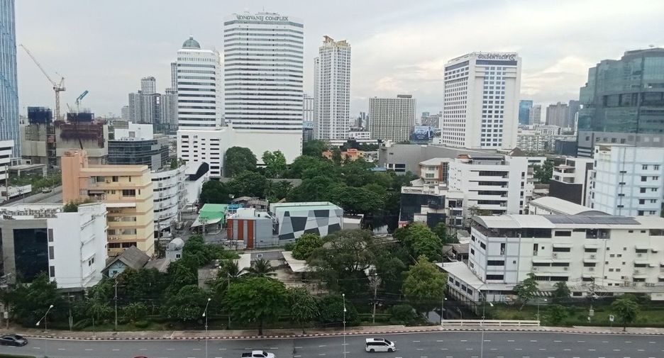 For rent studio condo in Huai Khwang, Bangkok