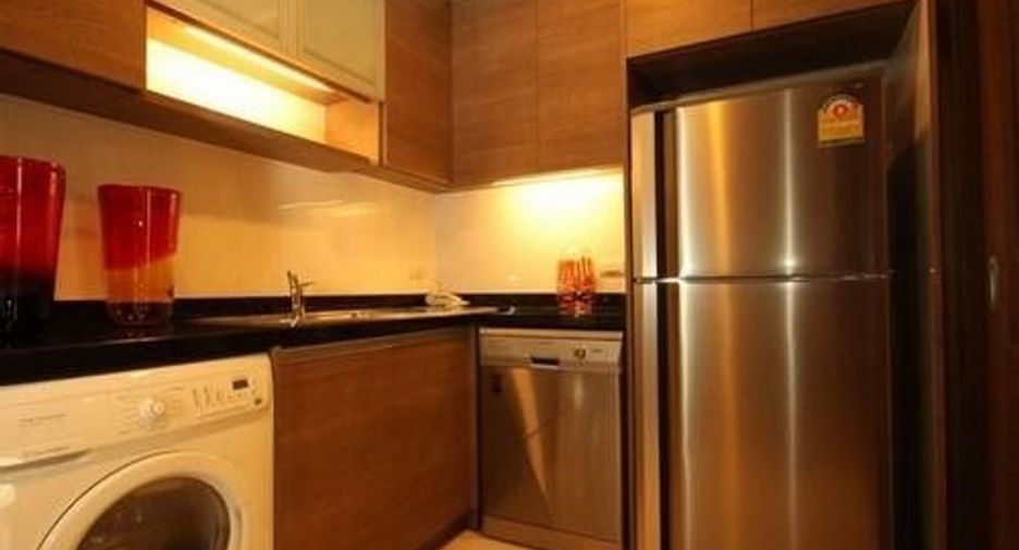 For rent 2 bedrooms condo in Watthana, Bangkok