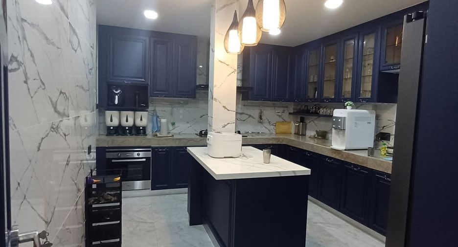 For rent 4 bedrooms house in Prawet, Bangkok