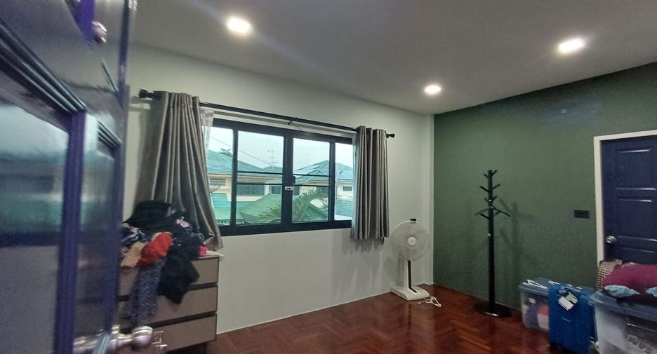 For rent 4 bedrooms house in Prawet, Bangkok