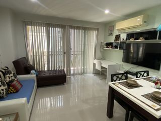 For rent 2 bedrooms apartment in Watthana, Bangkok