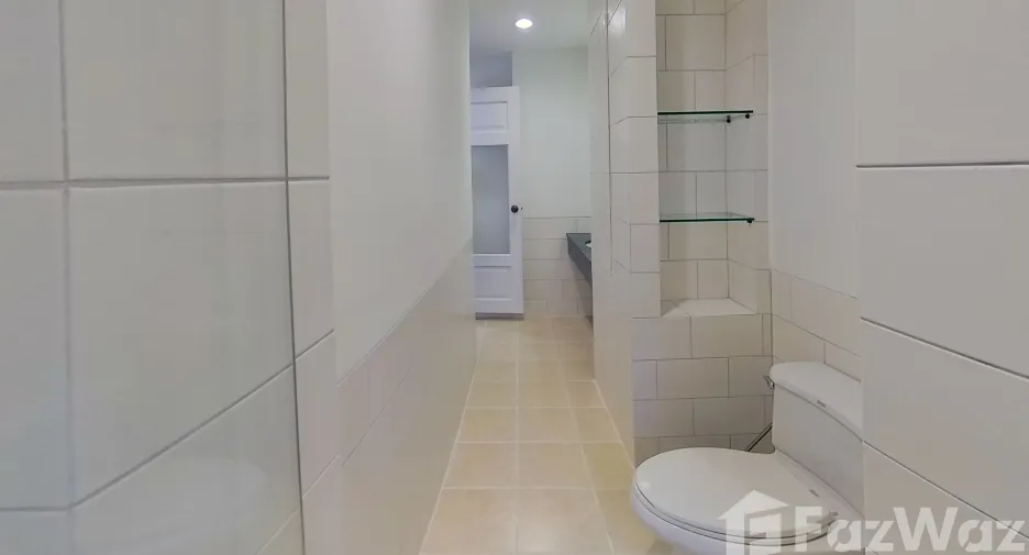 Wohnung zur Miete mit 4 Zimmer in Khlong Toei, Bangkok
