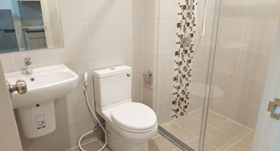 For rent 1 bed condo in Huai Khwang, Bangkok