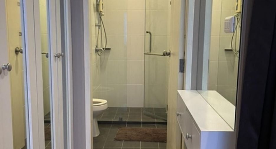 For rent 1 bed condo in Khlong San, Bangkok