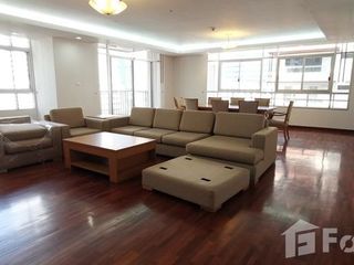 For rent 3 bedrooms condo in Khlong Toei, Bangkok
